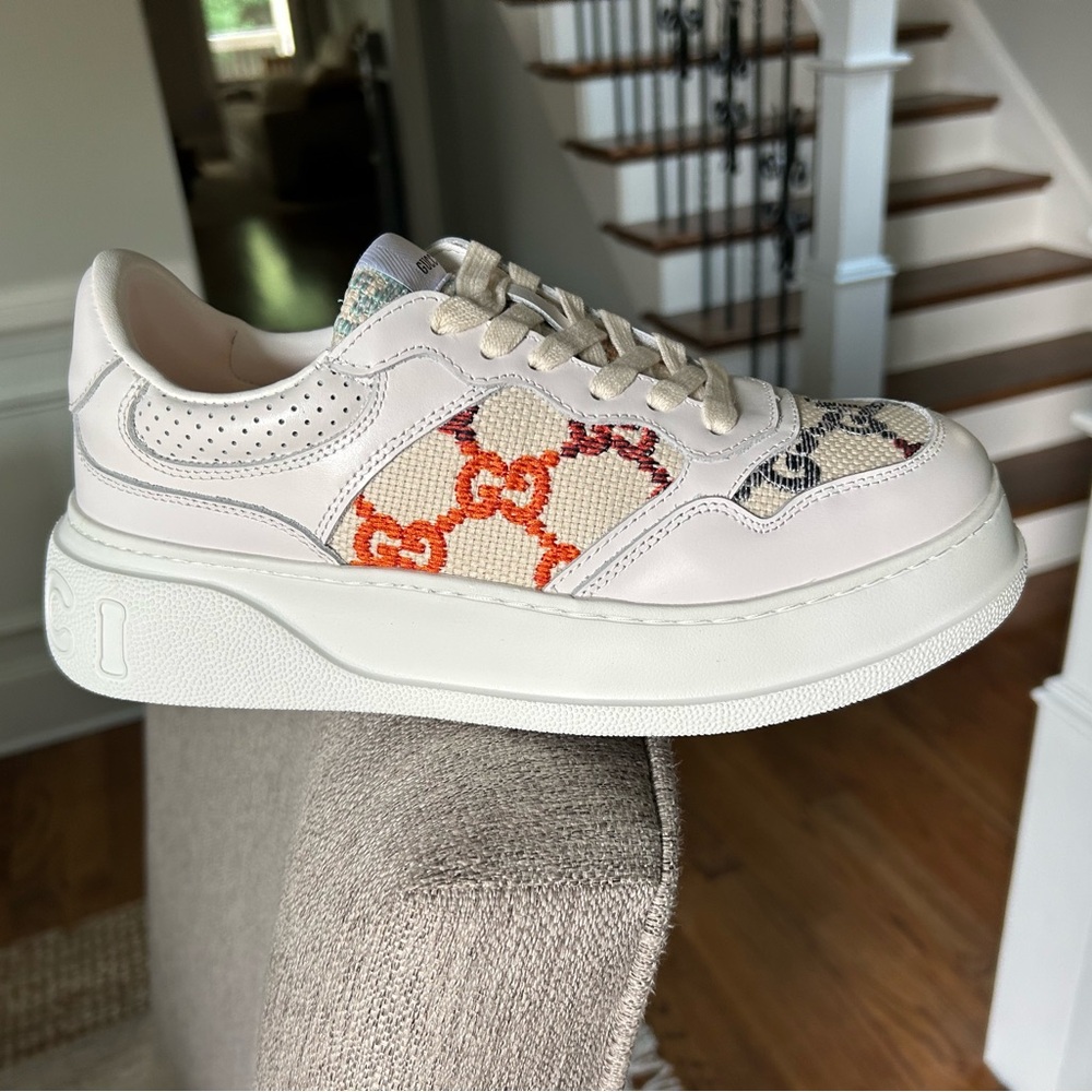 Gucci Women's Cream and Orange Sneakers